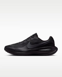 Nike Revolution 8