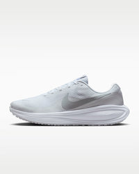 Nike Revolution 8